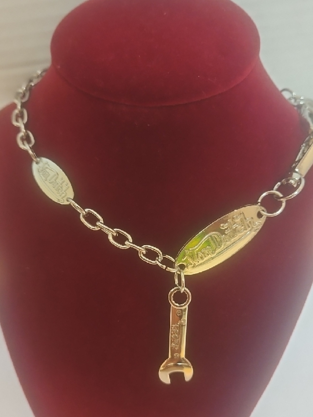 Von Dutch Silver-Tone Logo Chain With Wrench Charm For Purse Or Bag.. - Picture 4 of 4